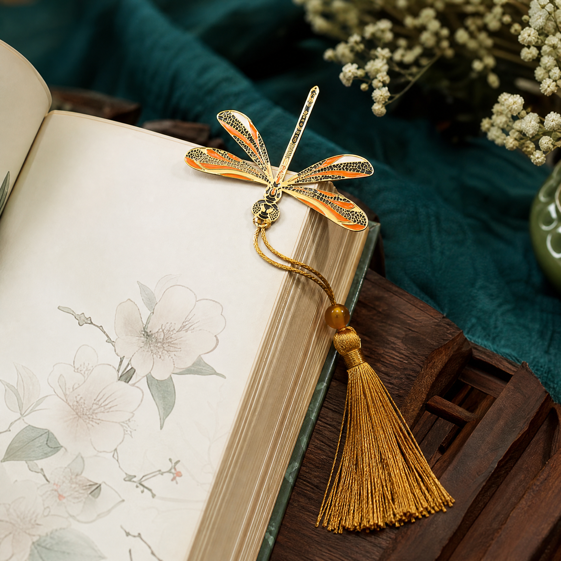 Lucky clover bookmark with green enamel details