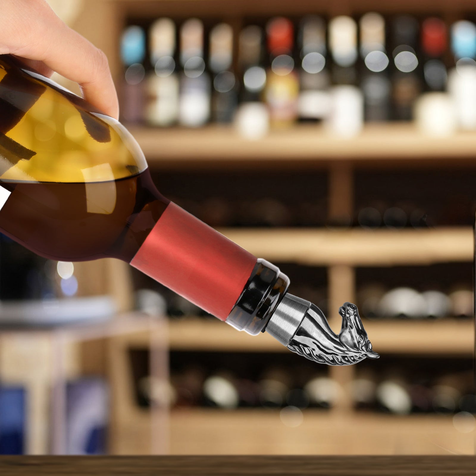 Metal horse head bottle stopper with silicone seal