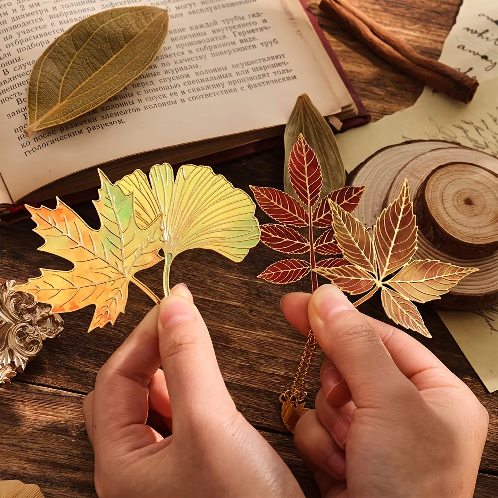 Leaf-shaped bookmark set for books and journals